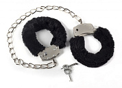 
Чёрные меховые оковы на ноги Bondage фото в интим магазине Love Boat