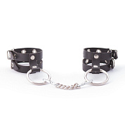 
Черные однослойные наручники из натуральной кожи фото в интим магазине Love Boat