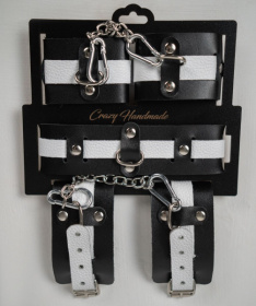 
Набор фиксаторов из черной и белой натуральной кожи фото в интим магазине Love Boat