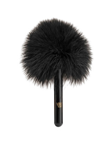 
Черная перьевая кисточка с гладкой ручкой Caressing Feather фото в интим магазине Love Boat