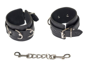 
Черные наручники Liberate фото в интим магазине Love Boat