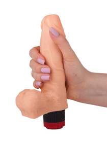 Реалистичный виброфаллос с мошонкой - 19,5 см.