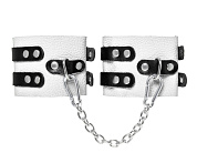 
Бело-черные оковы с двумя ремешками и люверсами фото в интим магазине Love Boat