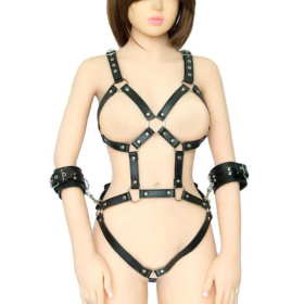 
Черное боди-портупея с пристегивающимися наручниками фото в интим магазине Love Boat
