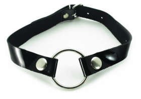 
Кляп-кольцо на чёрных лаковых ремешках с кнопками фото в интим магазине Love Boat