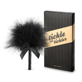 
Пуховка для эротических игр Tickle Me Tickler фото в интим магазине Love Boat