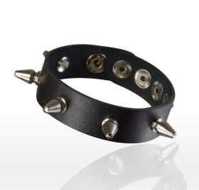 
Браслет с шипами на руку фото в интим магазине Love Boat