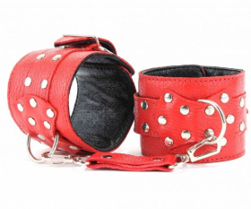 
Красные кожаные наручники фото в интим магазине Love Boat