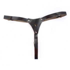 Черные кожаные трусики со штырьком фото в интим магазине Love Boat