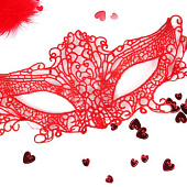 Красная ажурная текстильная маска  Марлен 