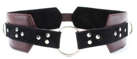 
Бордовый пояс с колечками для крепления наручников Maroon Leather Belt фото в интим магазине Love Boat