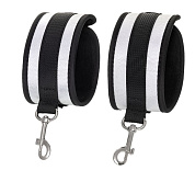 
Серебристо-черные наручники Anonymo фото в интим магазине Love Boat