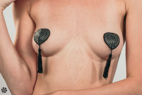 Черные пэстисы-сердечки Evans с кисточками и стразами