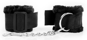 
Черные наручники на регулируемых пряжках  фото в интим магазине Love Boat