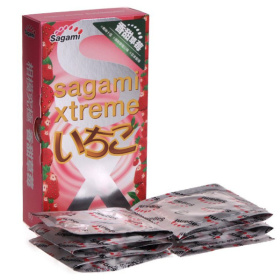 Презервативы Sagami Xtreme Strawberry c ароматом клубники - 10 шт. фото в интим магазине Love Boat