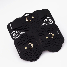 
Фигурный набор для БДСМ-игр с узорами и золотистой фурнитурой фото в интим магазине Love Boat