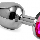 Серебристая гладкая анальная пробка с розовым кристаллом - 7,5 см.