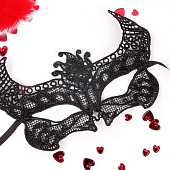 Черная ажурная текстильная маска  Мишель 