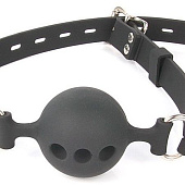 Черный силиконовый кляп-шарик с отверстиями на регулируемом ремешке