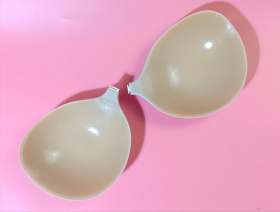 Ультратонкий инновационный силиконовый бюстгальтер фото в интим магазине Love Boat