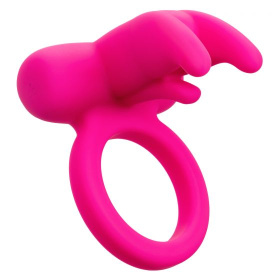 Розовое перезаряжаемое кольцо Silicone Rechargeable Triple Clit Flicker фото в интим магазине Love Boat