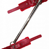 Распорка на руки с красными наручниками