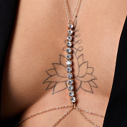 Золотистое оригинальное украшение на грудь со стразами фото в интим магазине Love Boat