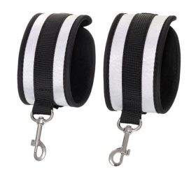 
Серебристо-черные оковы Anonymo фото в интим магазине Love Boat