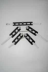 Набор фиксаторов из черной и белой натуральной кожи