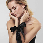 
Черные ленты для связывания SILKY SENSUAL HANDCUFFS фото в интим магазине Love Boat