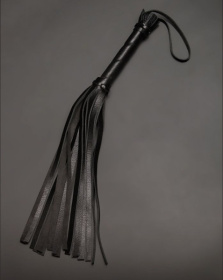 
Чёрная кожаная плеть с 17 хвостами - 40 см. фото в интим магазине Love Boat