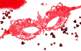 Красная ажурная текстильная маска  Кэролин  фото в интим магазине Love Boat